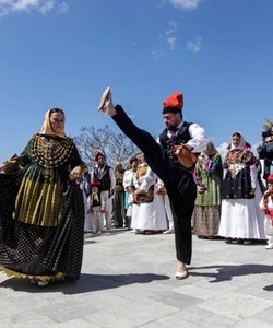 Traditional dance of the two Balearic islands